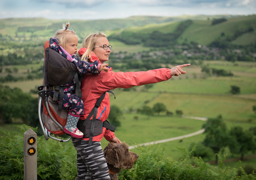 Baby carrier for hiking Baby carrier for hiking