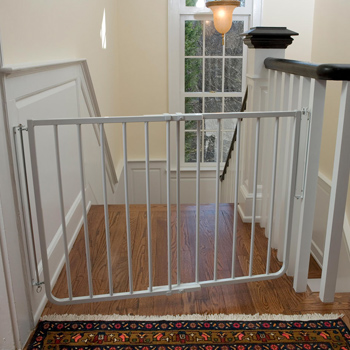 Baby gate for stairs and doorway