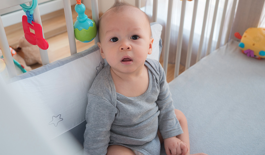 baby sit in crib baby sit in crib