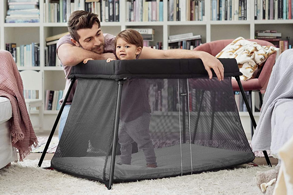 Baby Bjorn travel crib